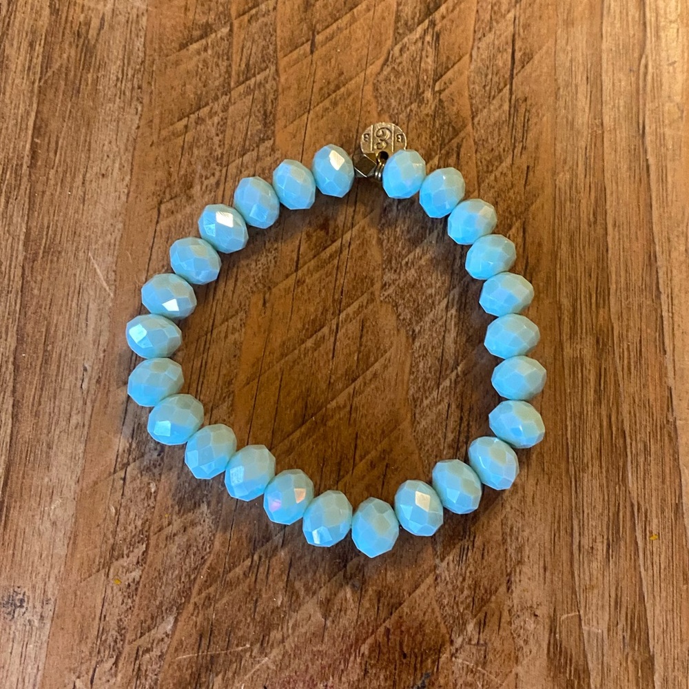 B and B blue beaded bracelet